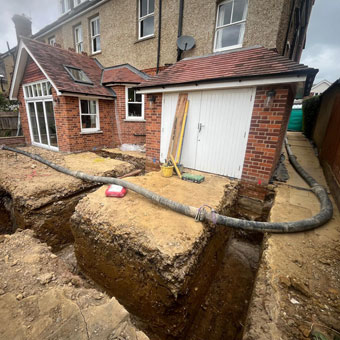 Rear footings